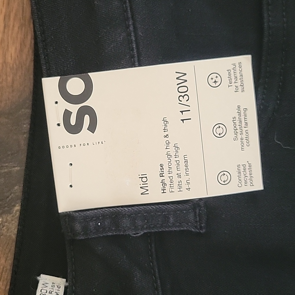 NWT SO Black Jean Highwaist Shorts Size 11 - Picture 2 of 5